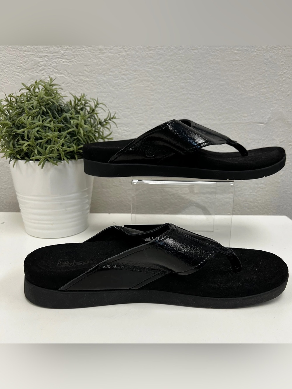 Spenco Black Thong Sandals - Size 10